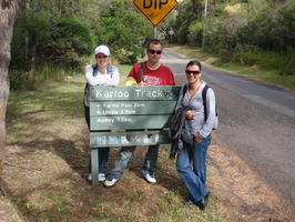 Na výlet jsme vyrazili v báječné náladě | Australia - Uloola Track - 1.5.2010